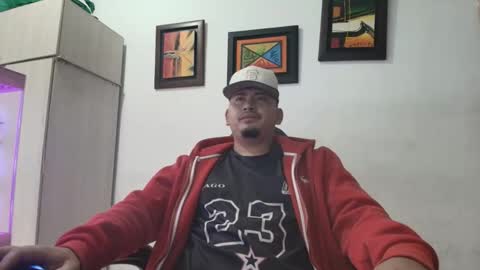 magic_milk23 online show from January 7, 11:59 am