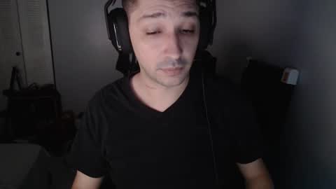 Snapshot of magicjawn chatting on January 7, 1:39 am magicjawn online show from January 7, 1:39 am