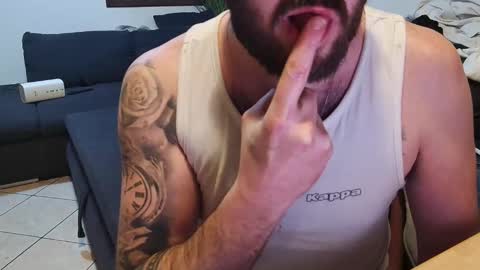 maialinofriuli online show from January 10, 2:50 am