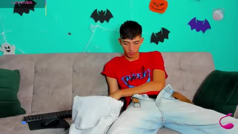 Maikol online show from November 3, 12:41 pm