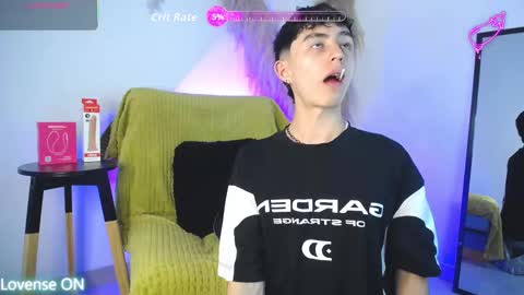 Snapshot of maiky_cooper chatting on September 18, 9:06 pm Maiky Cooper online show from September 18, 9:06 pm