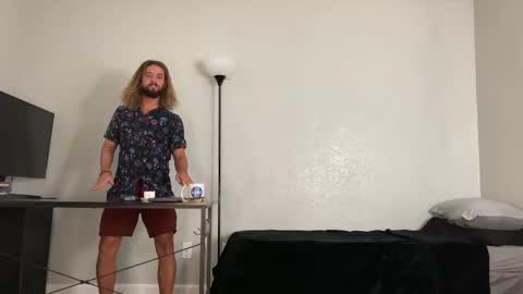 Mack  Makingmoans Twitter online show from November 15, 3:47 pm