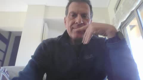 makis8989 online show from December 31, 8:15 am