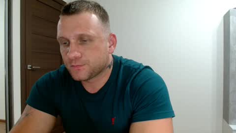 malchyshka online show from October 24, 6:42 pm