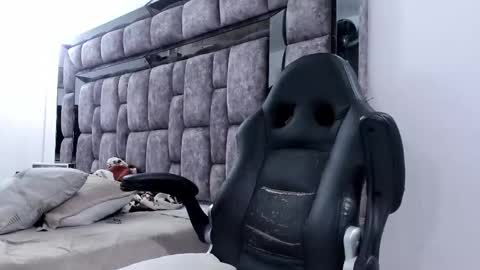 Malcom Stone online show from October 22, 6:06 am