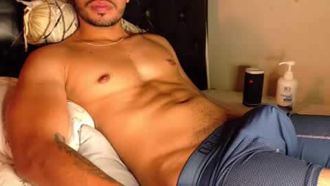 malekthick online show from November 18, 11:15 pm