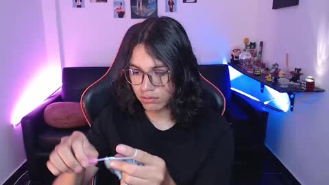 Snapshot of malik_harrison_ chatting on October 17, 3:27 pm Malik online show from October 17, 3:27 pm
