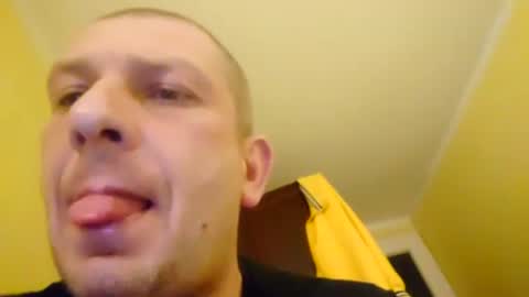 Snapshot of malinowy85 chatting on March 7, 9:38 pm malinowy85 online show from March 7, 9:38 pm