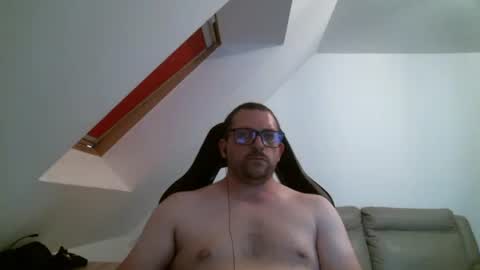 breton online show from May 24, 8:37 pm
