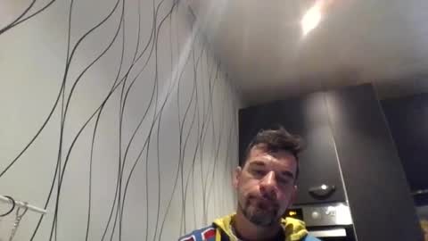 Snapshot of man_from_geaven chatting on February 25, 11:41 am man_from_geaven online show from February 25, 11:41 am