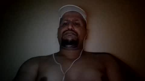 Man new online show from December 8, 5:33 pm