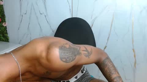 man_san11 online show from November 29, 6:43 pm