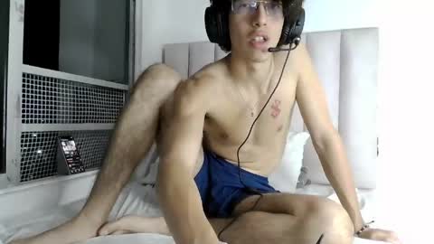 Manuel online show from March 18, 11:41 pm