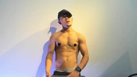 Manuel online show from September 13, 8:21 pm