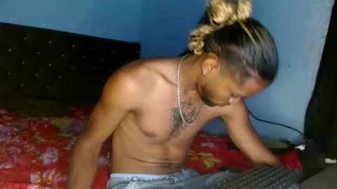 manumaster333 online show from March 30, 6:58 am