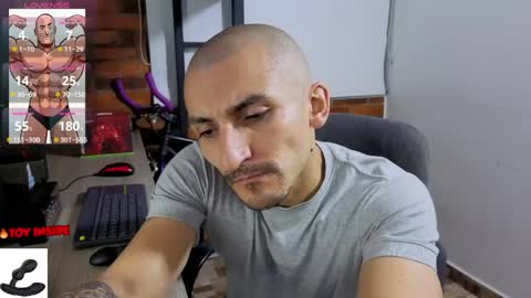 Marck  Independent model  online show from April 20, 2:14 am