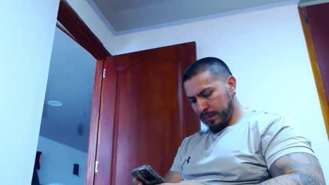 Snapshot of marco_donaruma chatting on October 17, 8:24 pm marco donaruma online show from October 17, 8:24 pm