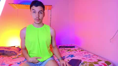 Marcus Hanks online show from December 4, 3:35 am