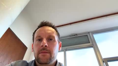 Mark online show from November 17, 11:35 am