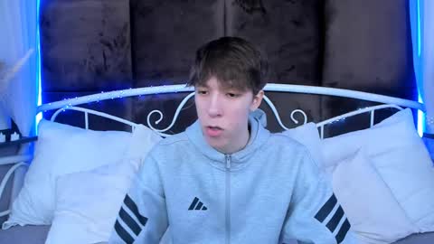 Mark online show from April 5, 9:28 am