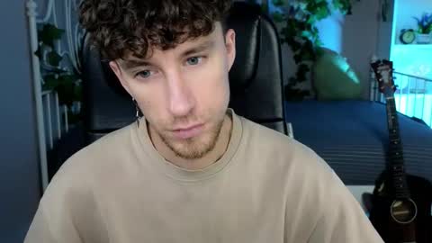 mark_caron online show from November 26, 8:56 pm