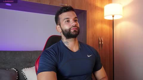 Mark online show from January 6, 11:42 pm