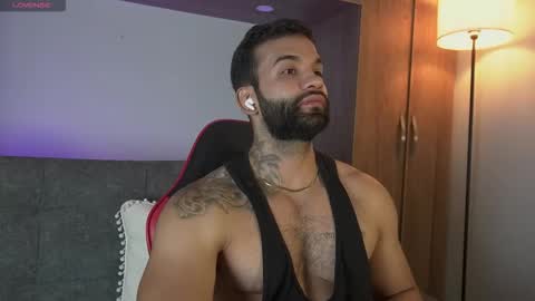 Mark online show from March 26, 1:21 am