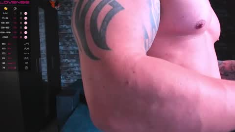 Mark online show from October 28, 11:34 am