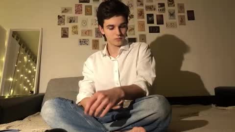 Mark online show from October 24, 7:48 pm