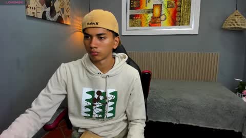 markbowie online show from November 11, 11:37 am