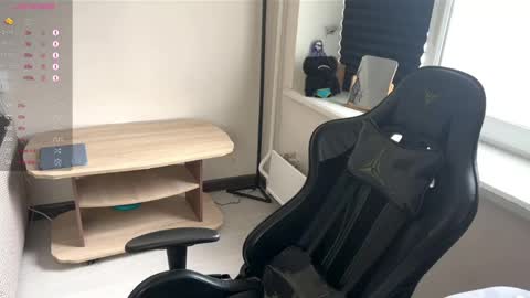 Mark online show from April 19, 10:26 am