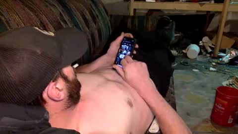 Snapshot of markjomes chatting on February 5, 1:22 pm Mark Jomes online show from February 5, 1:22 pm