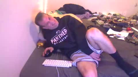 markymark101825061 online show from January 8, 7:34 am