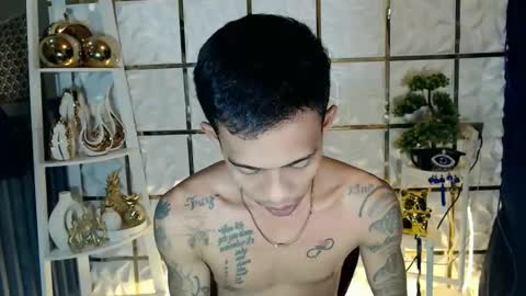 marlmoreno10 online show from January 14, 11:08 pm