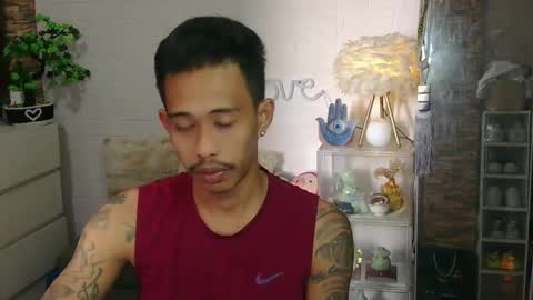 marlmoreno10 online show from April 19, 3:50 am