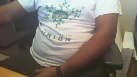 Snapshot of marriedandfrisky chatting on December 9, 2:18 pm Married Horny Guy online show from December 9, 2:18 pm