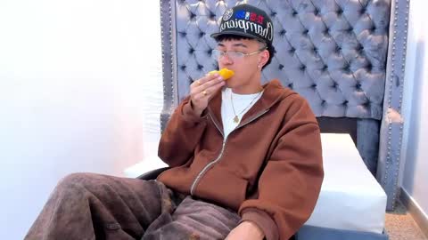 MARSHALL online show from April 18, 1:23 pm