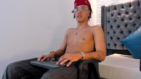 MARSHALL online show from December 2, 1:36 pm