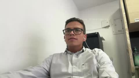 Martin Diaz  online show from May 12, 9:56 pm
