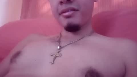 Max online show from November 12, 5:51 pm