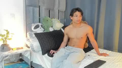 mash_angelo online show from February 26, 12:12 am