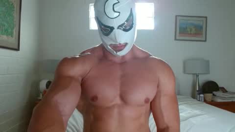 masked_muscled online show from September 14, 11:51 pm