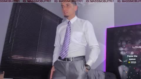 I am Massimo online show from January 15, 6:43 pm