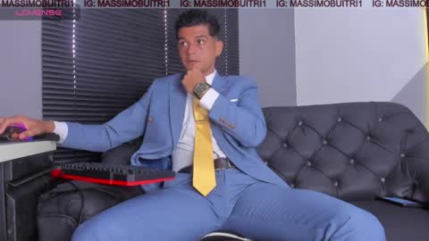 I am Massimo online show from June 1, 12:27 pm