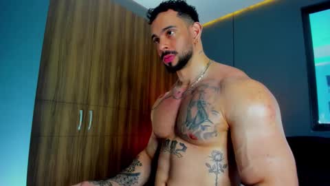 massimo online show from February 4, 3:40 pm