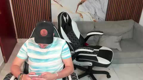 master_javi online show from September 21, 6:13 am