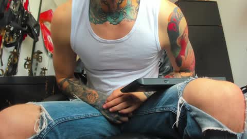 steven  online show from February 4, 4:18 pm