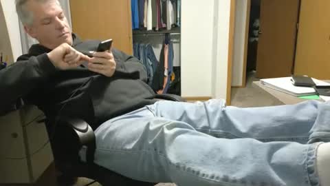 Master Thorn online show from November 30, 3:08 am