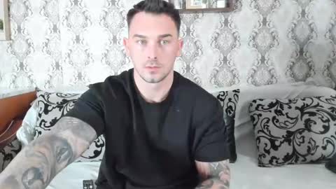 Snapshot of mastermusclejon chatting on January 31, 10:42 am Jon online show from January 31, 10:42 am