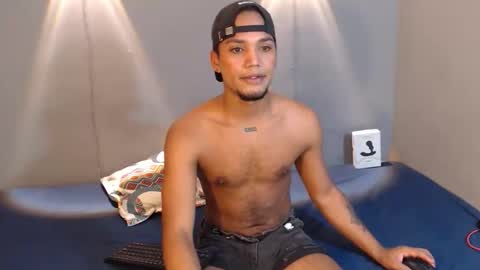 Mateo and Noah online show from April 24, 8:33 pm